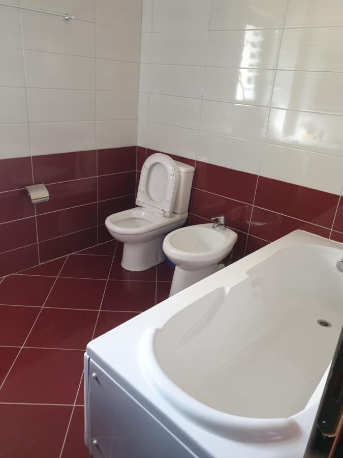 Villa Luiza Sarande Bagian luar foto