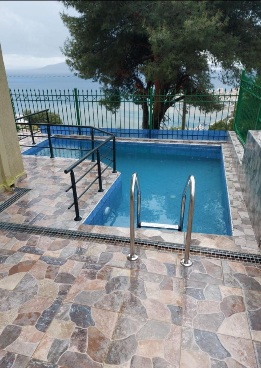 Villa Luiza Sarande Bagian luar foto